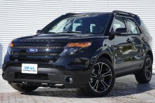 新車 フォード / エクスプローラー 特別仕様車 内装ベージュレザー